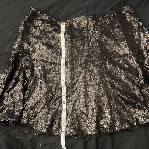 Guess sequences skirt - Picture 3 of 3